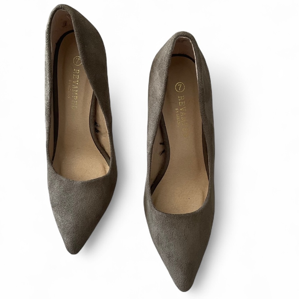 Classy Pointed-Toe Taupe Heels